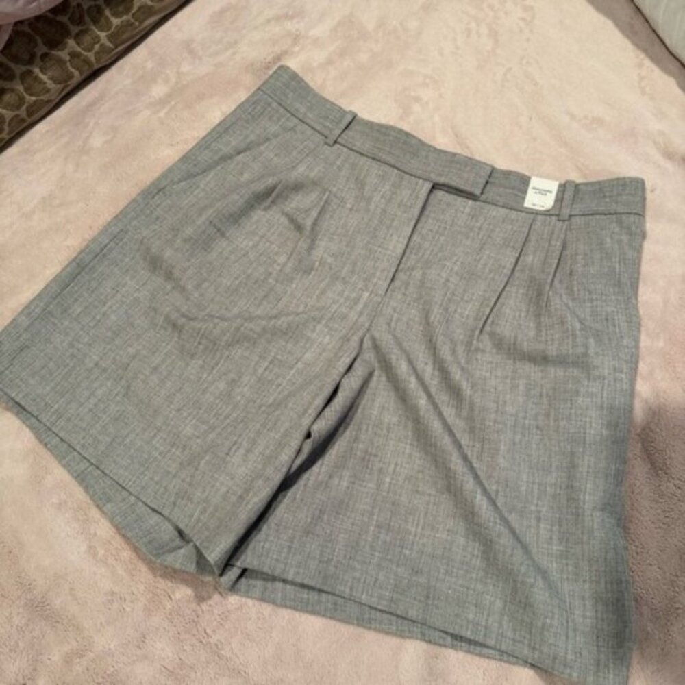 Abercrombie & Fitch Women's Slack Shorts